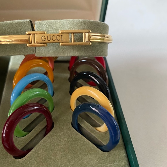 AUTHENTIC GUCCI BEZEL 12 COLOURS BRACELET QUARTZ WATCH WRISTBAND SIZE 6.10” - Picture 3 of 4